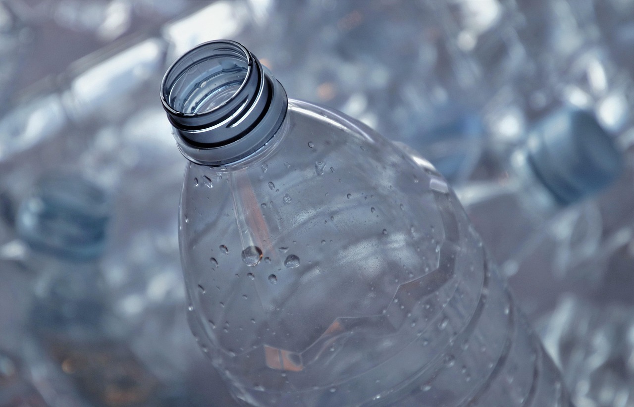 découvrez les avantages du plastique recyclé, une solution écologique pour réduire les déchets et protéger l'environnement tout en favorisant une économie circulaire durable.