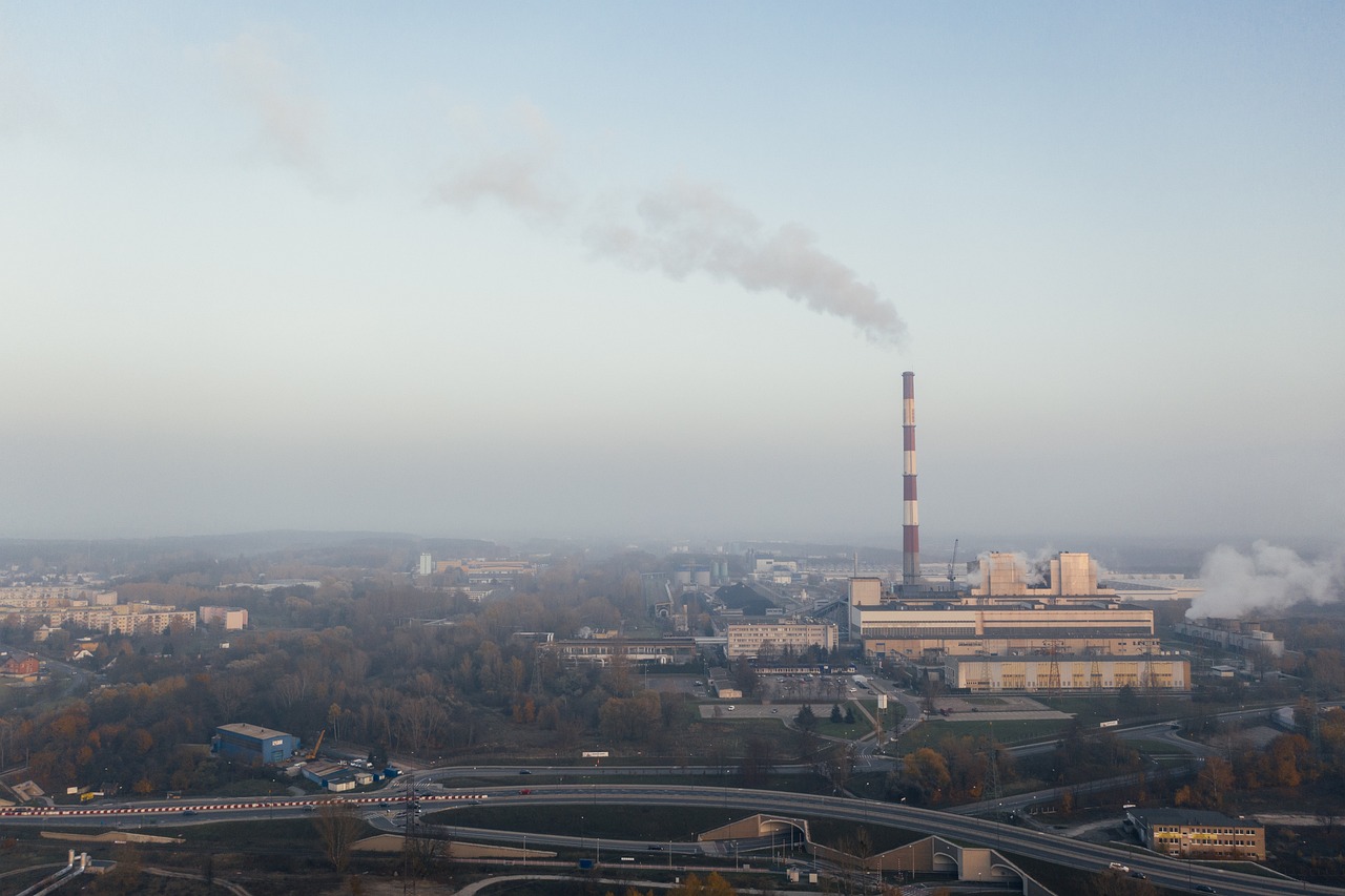 découvrez l'impact des émissions de carbone sur l'environnement et explorez des solutions pour réduire votre empreinte écologique.