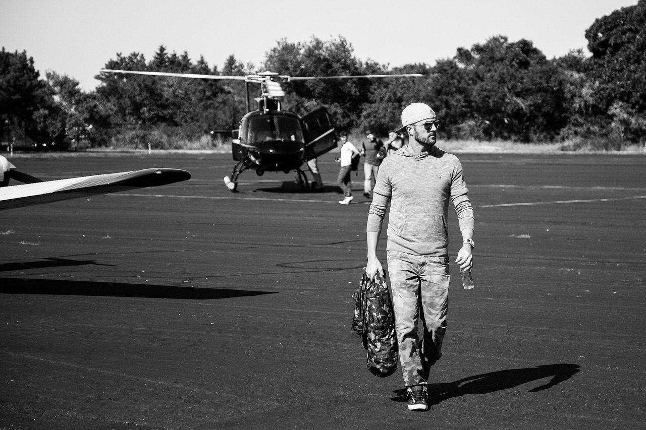 découvrez tout ce qu'il faut savoir sur la fiscalité des jets privés, incluant les taxes applicables, les réglementations et les conseils pour optimiser les coûts liés à votre avion privé.