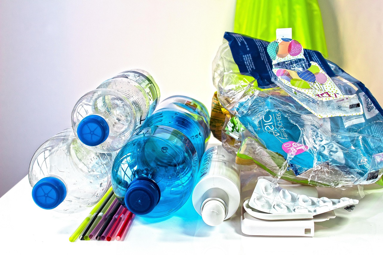 découvrez les enjeux de la gestion des déchets plastiques, leur impact sur l'environnement et les solutions pour réduire la pollution plastique.