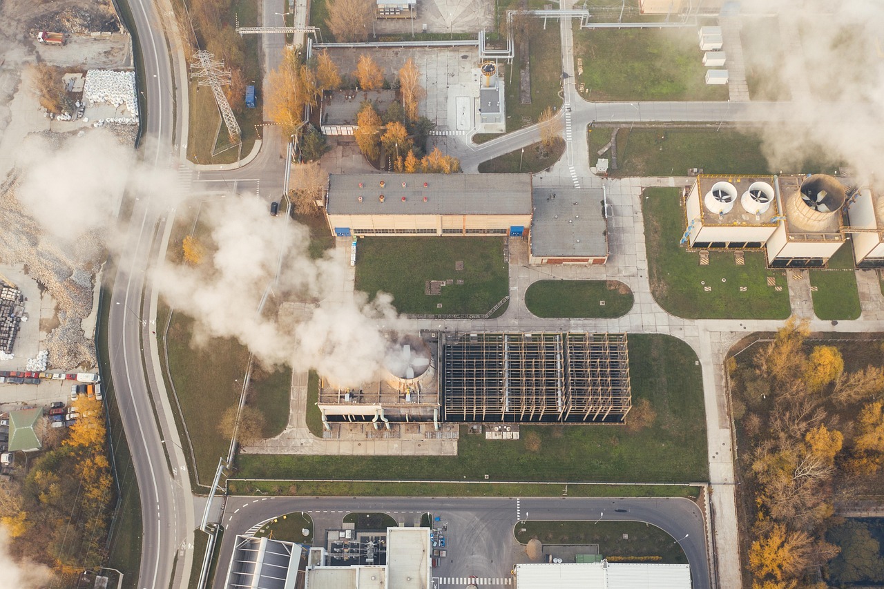 États-Unis : la suppression de l’obligation de bilan carbone pour les pollueurs industriels