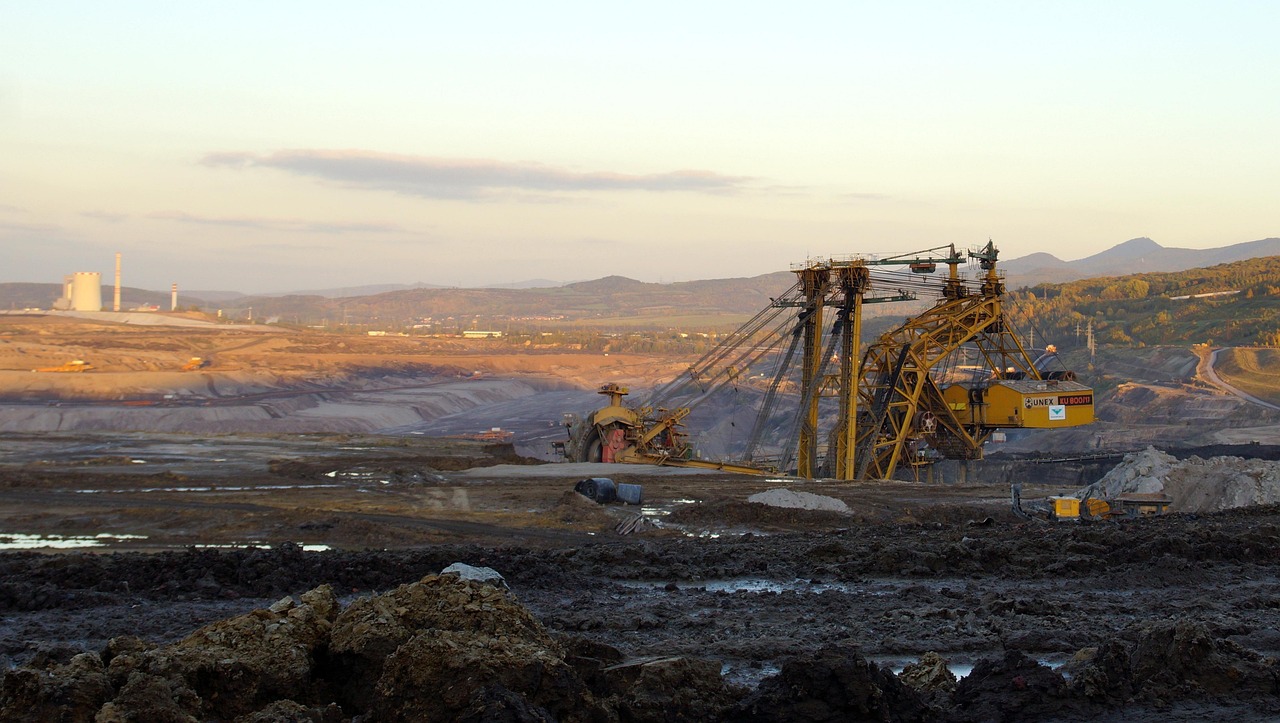 Explosion de gaz dans une mine de charbon : 250 mineurs piégés sous terre, au moins 80 victimes recensées