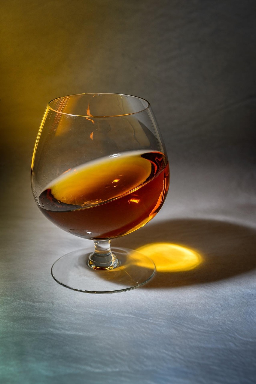 Crise dans le Cognac : les alambics tournent au ralenti cette année